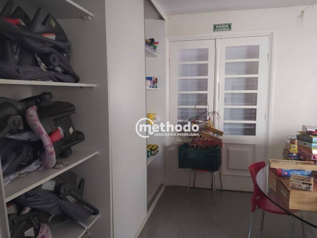 Casa à venda com 3 quartos, 309m² - Foto 5