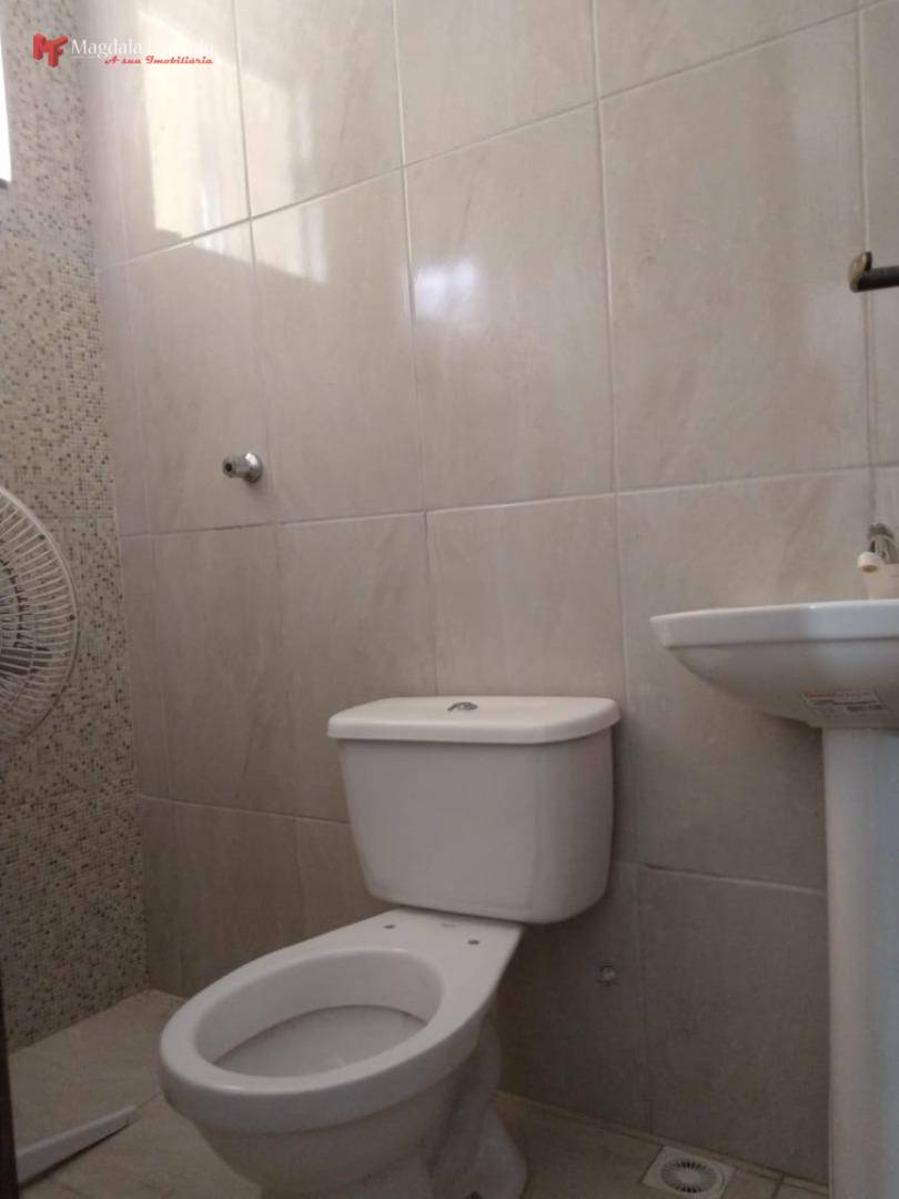 Casa à venda com 2 quartos, 50m² - Foto 6