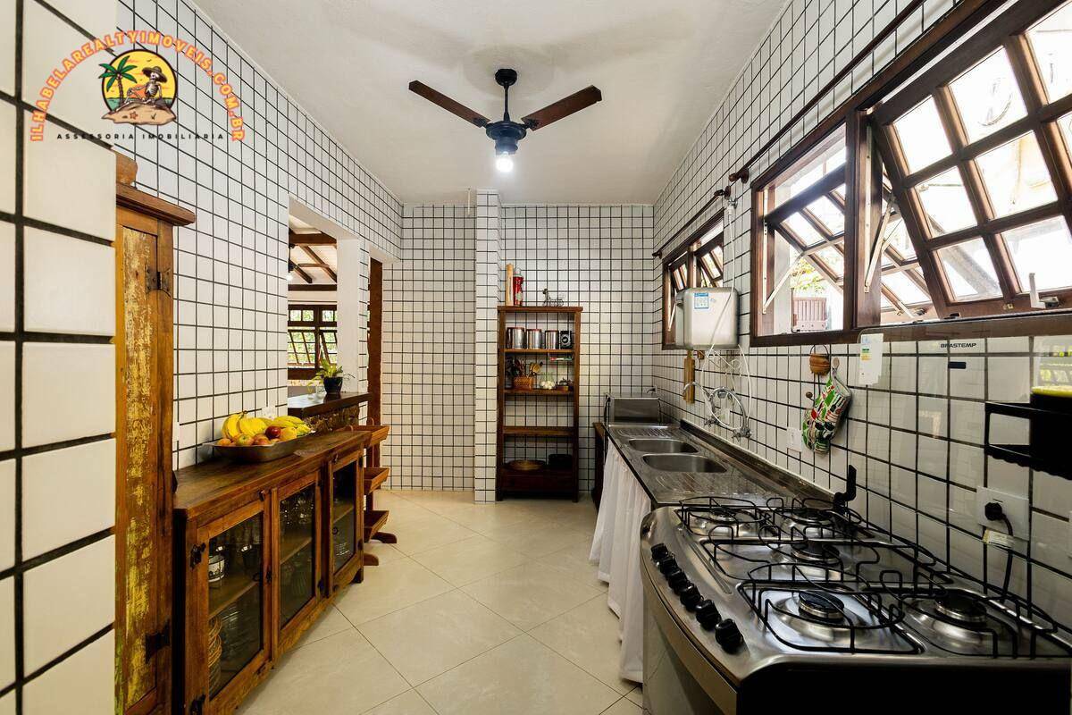 Casa à venda com 4 quartos, 184m² - Foto 17