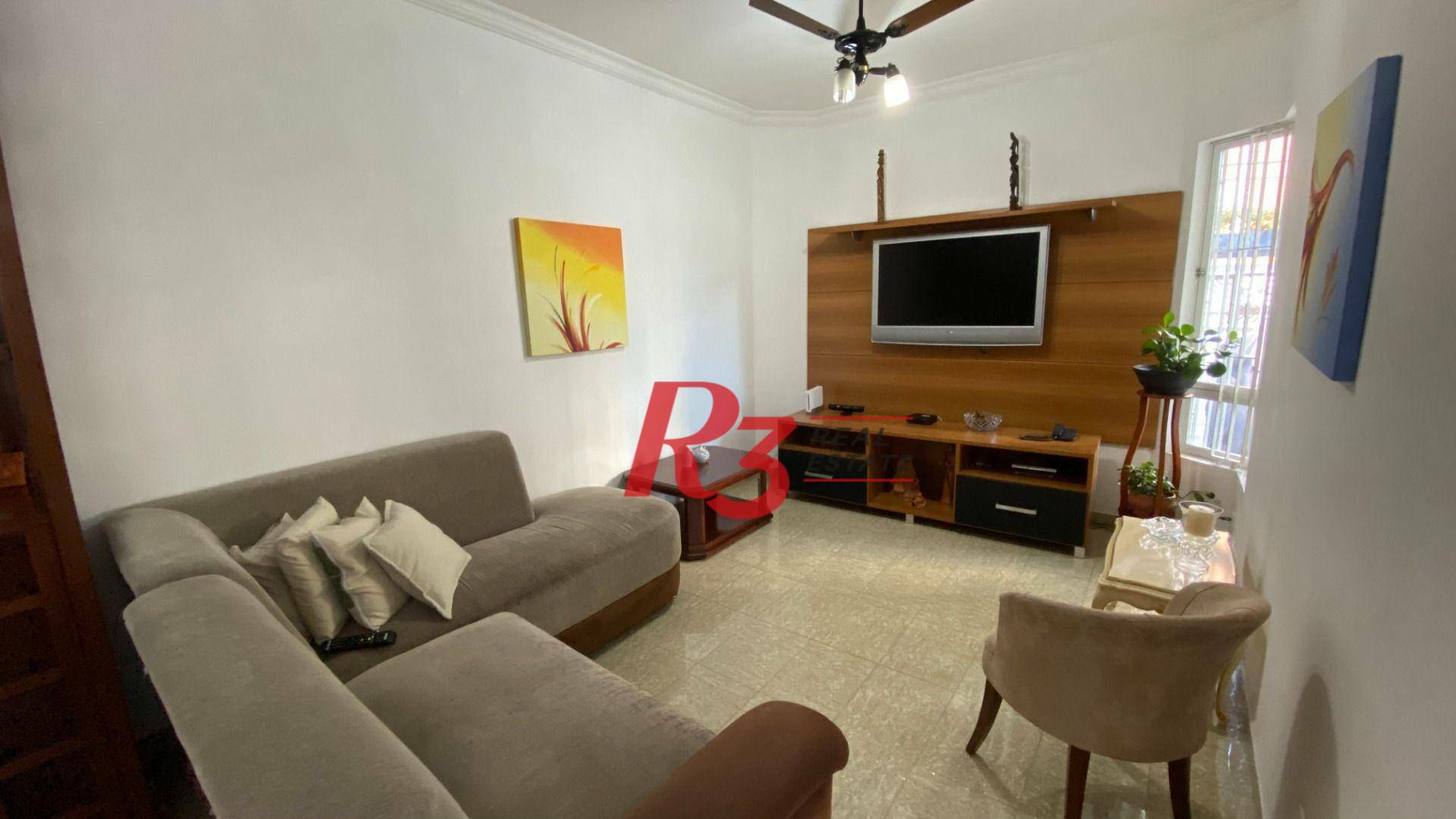 Casa à venda com 3 quartos, 100m² - Foto 1