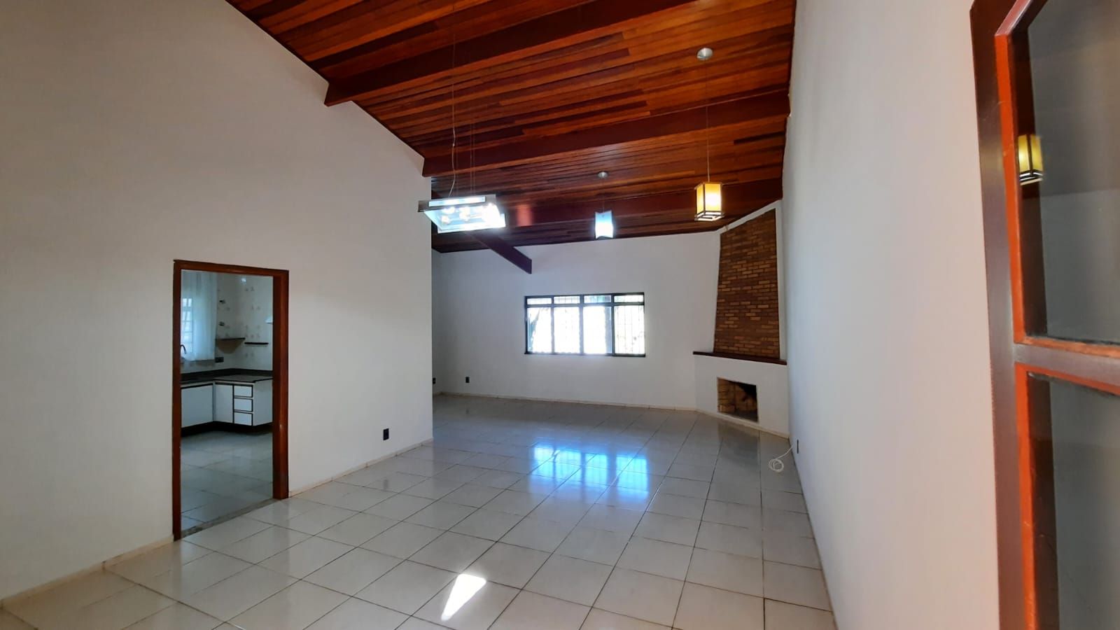 Casa à venda com 4 quartos, 274m² - Foto 5