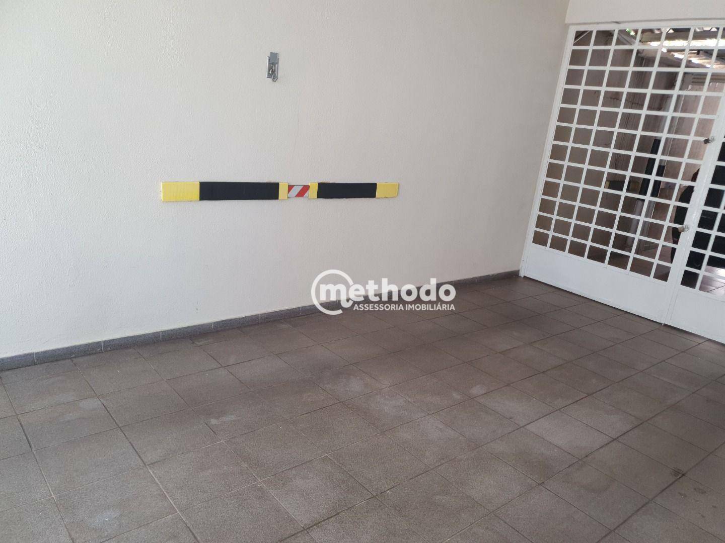 Casa à venda com 3 quartos, 231m² - Foto 4