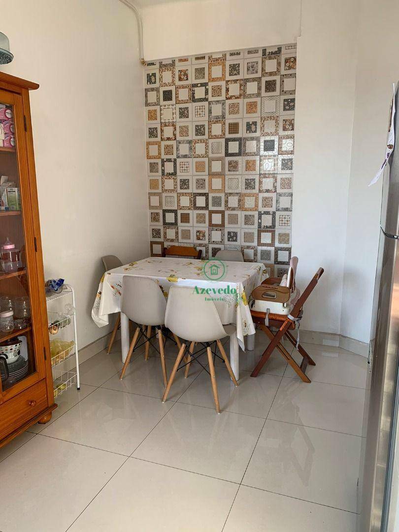 Apartamento à venda com 3 quartos, 76m² - Foto 2