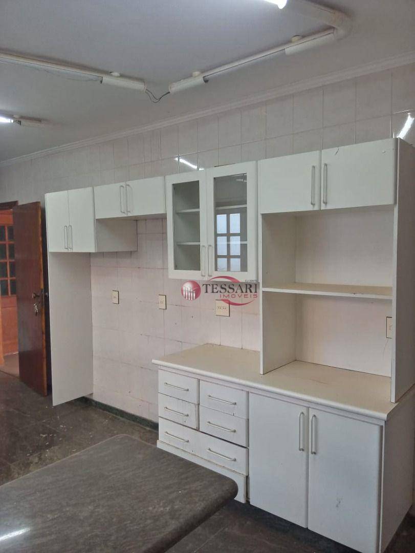 Casa para alugar com 4 quartos, 441m² - Foto 7