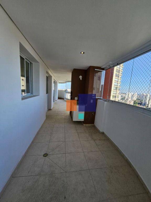 Apartamento para alugar com 4 quartos, 182m² - Foto 16