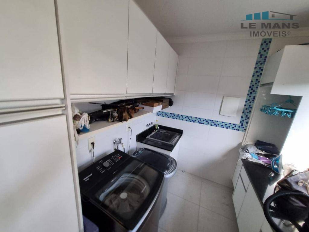 Casa à venda com 3 quartos, 210m² - Foto 4