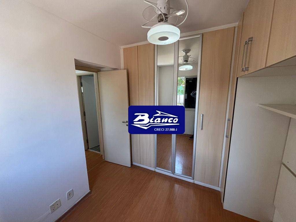 Apartamento para alugar com 2 quartos, 52m² - Foto 17