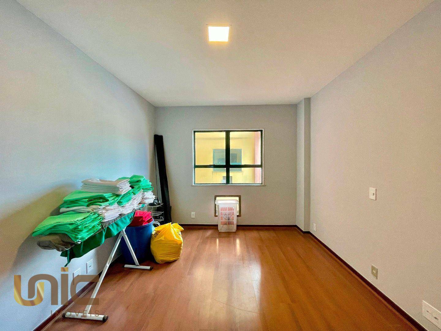 Apartamento à venda com 3 quartos, 170m² - Foto 13