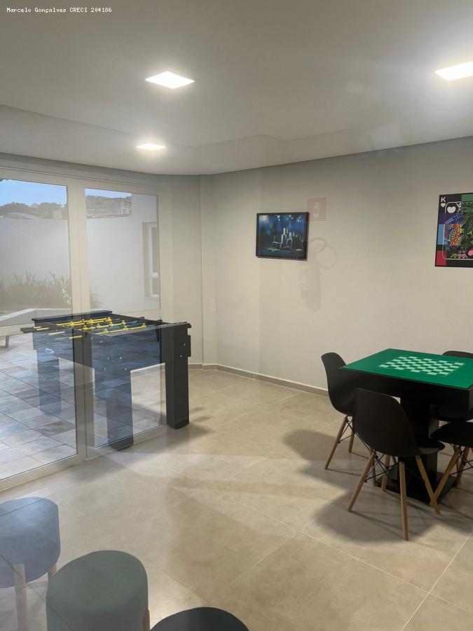 Apartamento para alugar com 2 quartos, 55m² - Foto 13