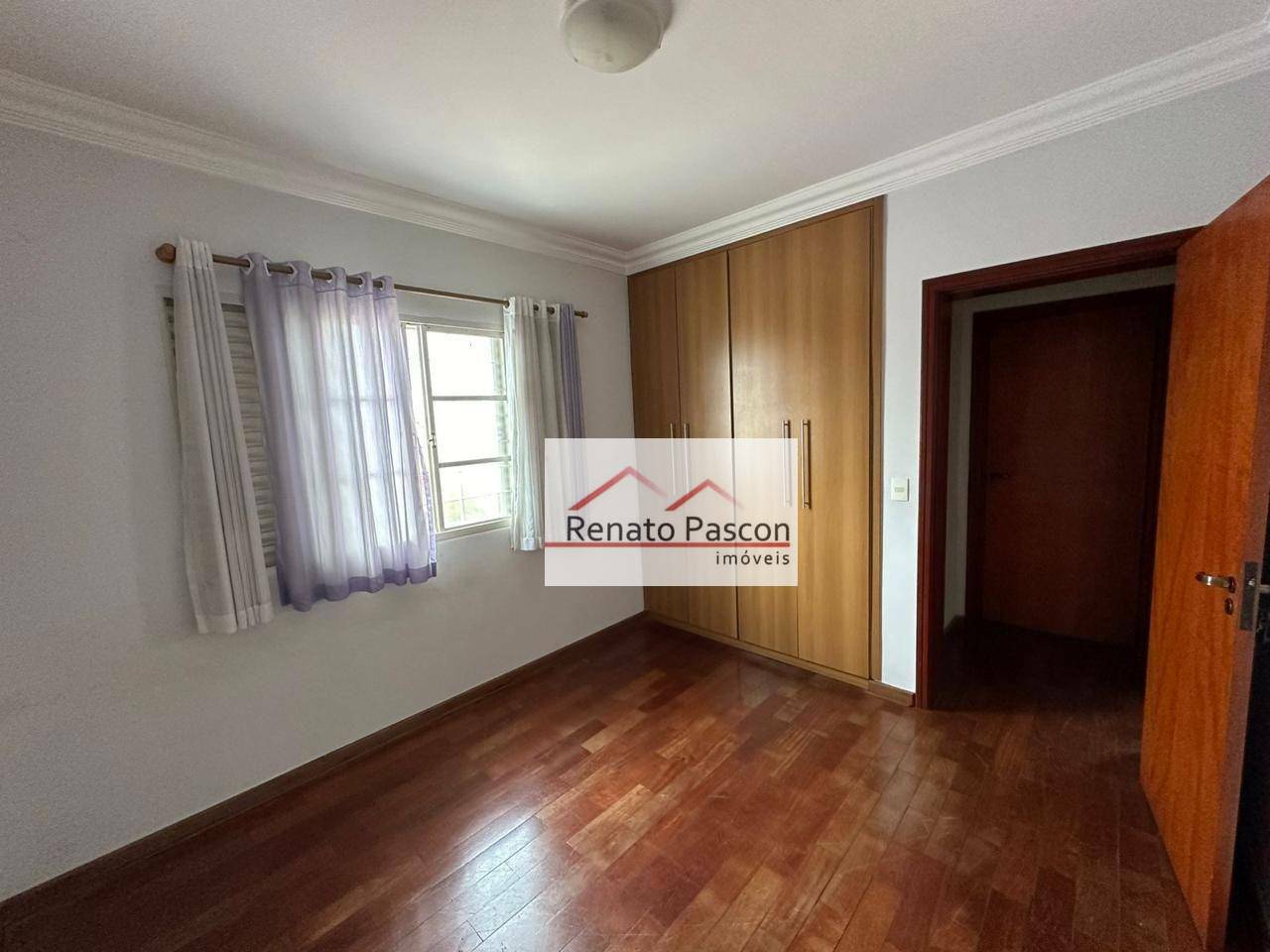 Sobrado à venda com 3 quartos, 249m² - Foto 14