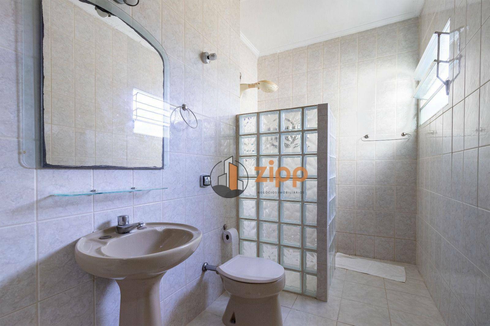 Sobrado à venda com 3 quartos, 200m² - Foto 26