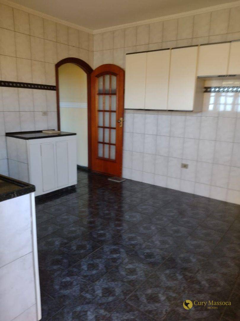 Casa à venda com 4 quartos, 300m² - Foto 8