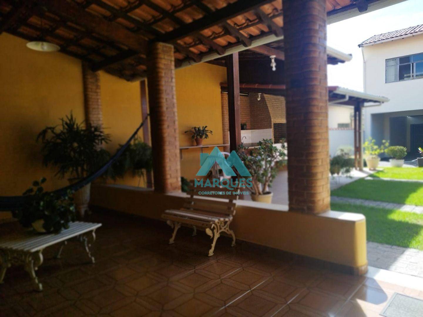 Sobrado à venda com 4 quartos, 304m² - Foto 2