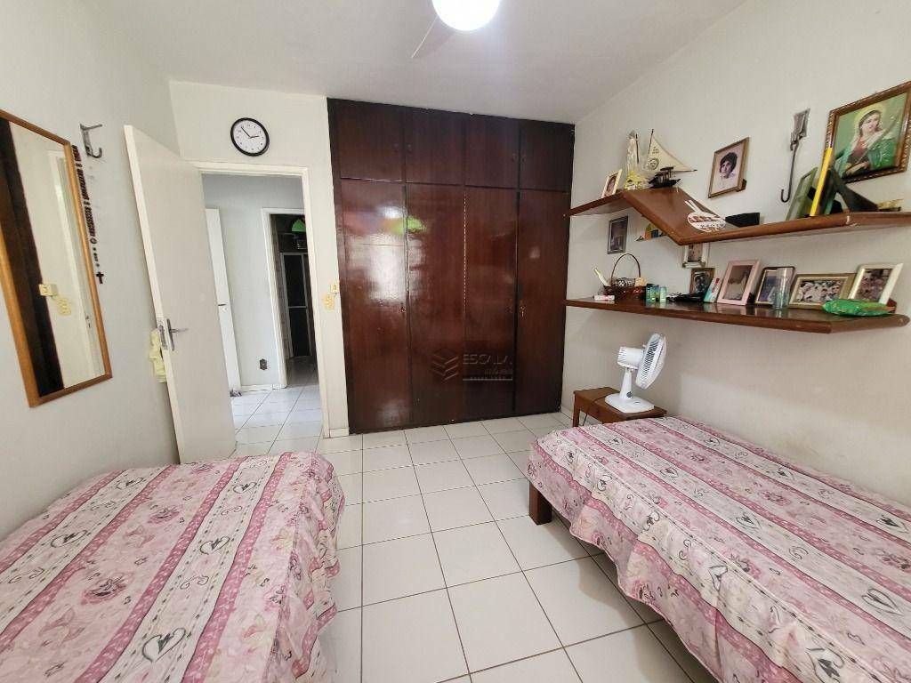 Casa à venda com 4 quartos, 114m² - Foto 17