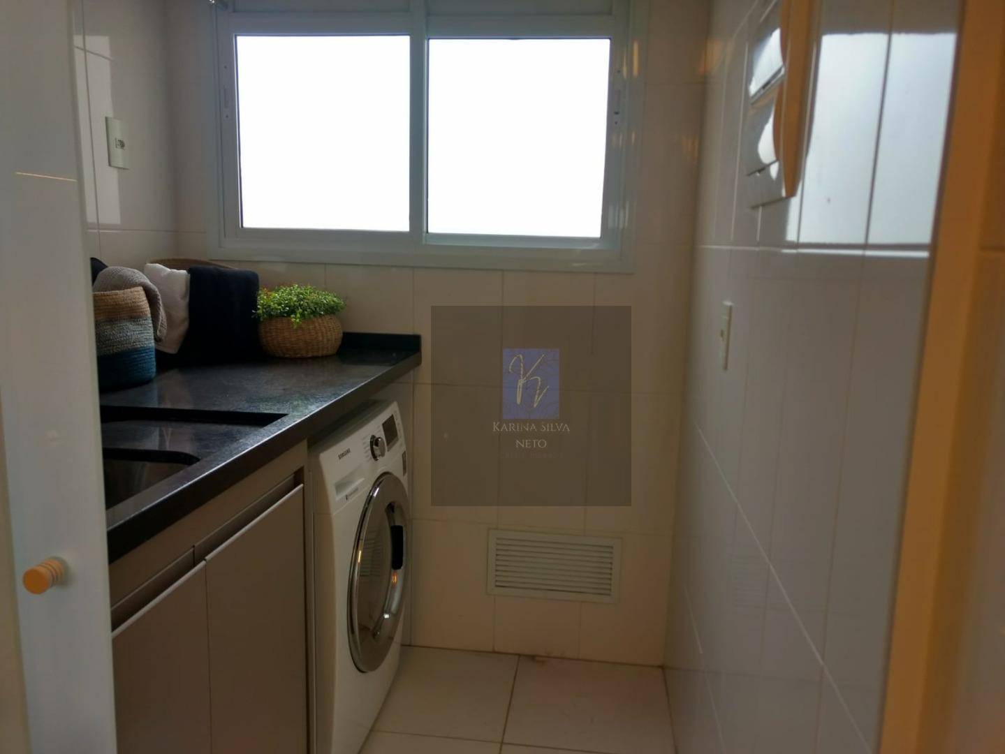 Apartamento à venda com 2 quartos, 67m² - Foto 4