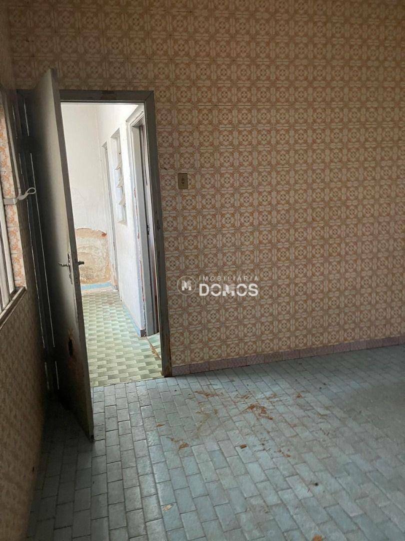 Casa à venda com 5 quartos, 180m² - Foto 9