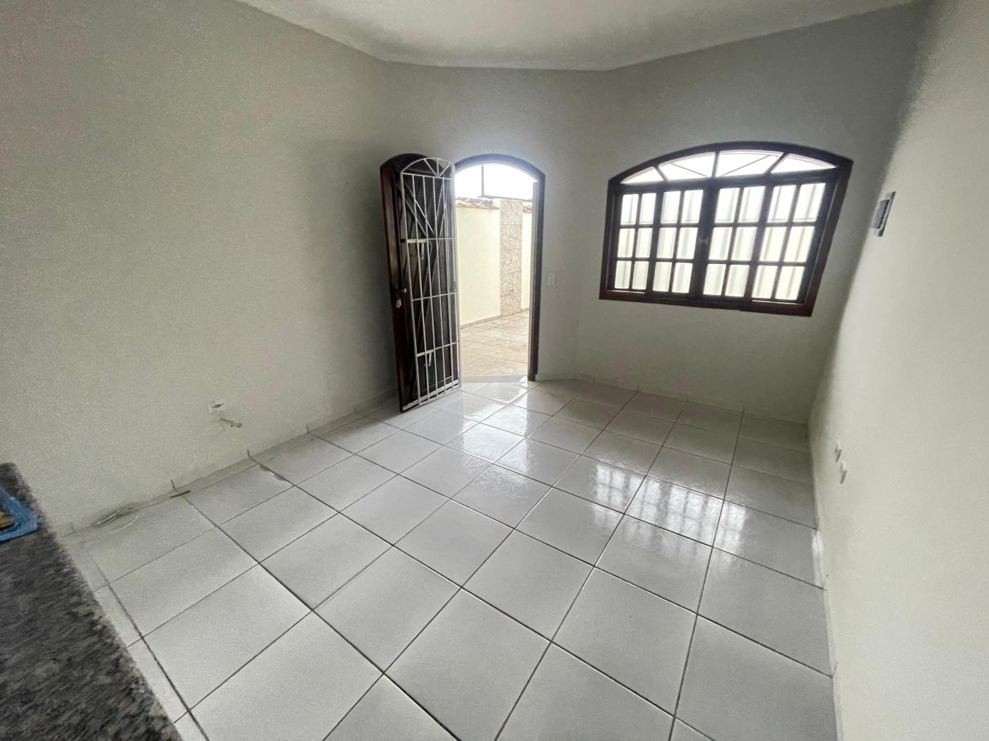 Casa à venda com 2 quartos, 125m² - Foto 9