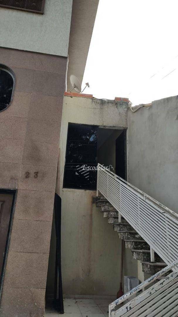 Sobrado à venda com 3 quartos, 250m² - Foto 4