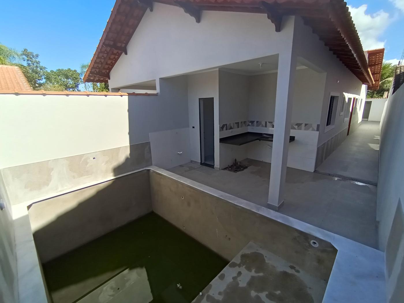 Casa à venda com 3 quartos, 72m² - Foto 1