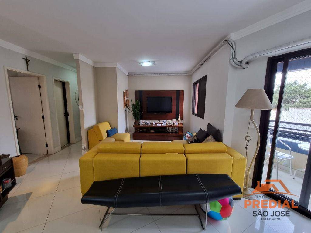 Apartamento à venda com 2 quartos, 105m² - Foto 3