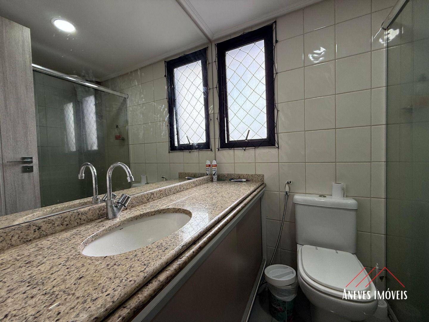 Apartamento à venda com 3 quartos, 221m² - Foto 33