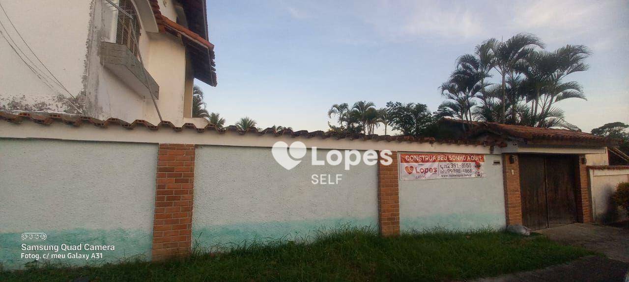 Casa, 6 quartos, 250 m² - Foto 1