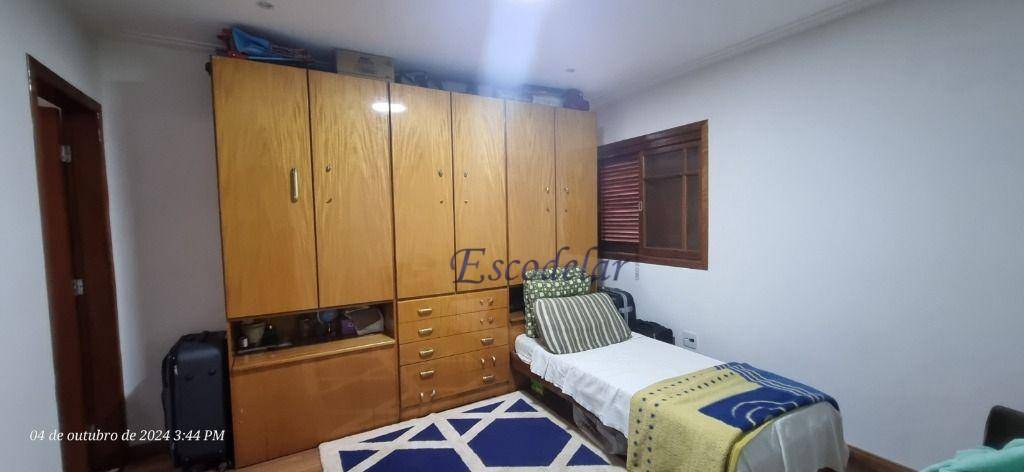 Casa à venda com 6 quartos, 200m² - Foto 23