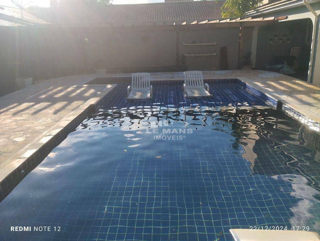 Casa à venda com 2 quartos, 234m² - Foto 5