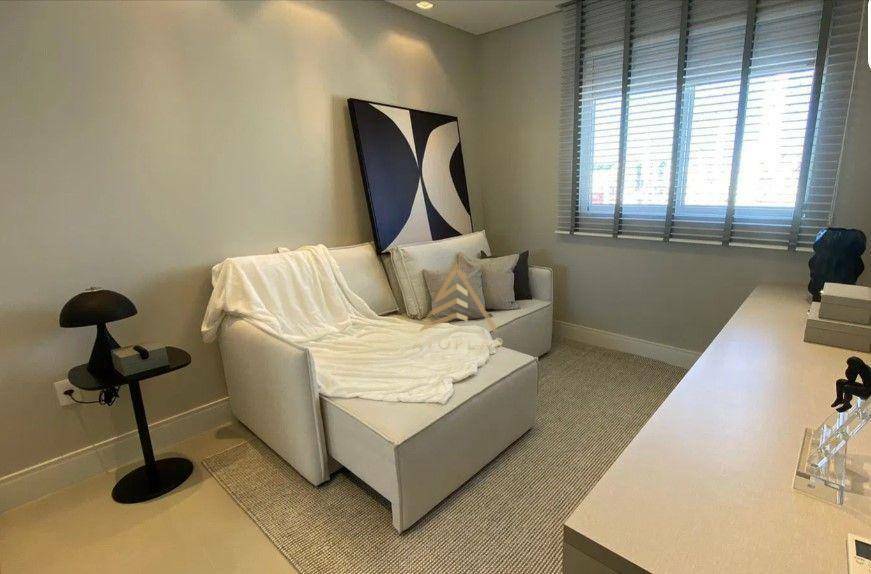 Apartamento à venda com 3 quartos, 136m² - Foto 3