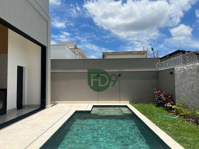 Casa de Condomínio à venda com 3 quartos, 220m² - Foto 5