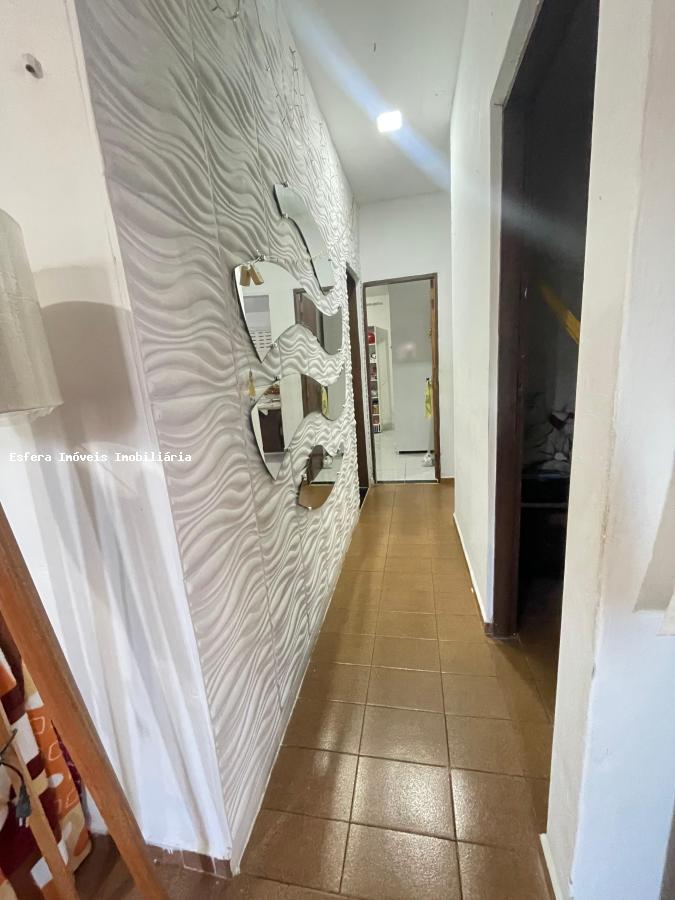 Casa à venda com 3 quartos, 216m² - Foto 10