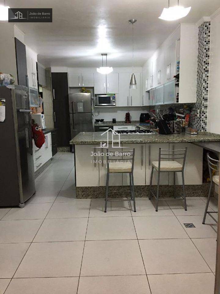 Sobrado à venda com 4 quartos, 260m² - Foto 6