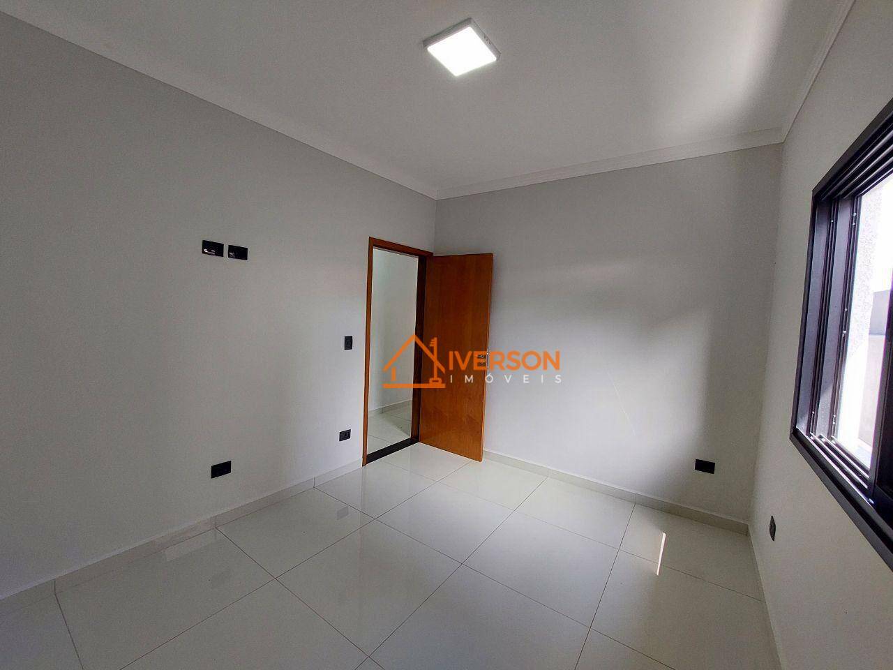 Casa à venda com 4 quartos, 184m² - Foto 17