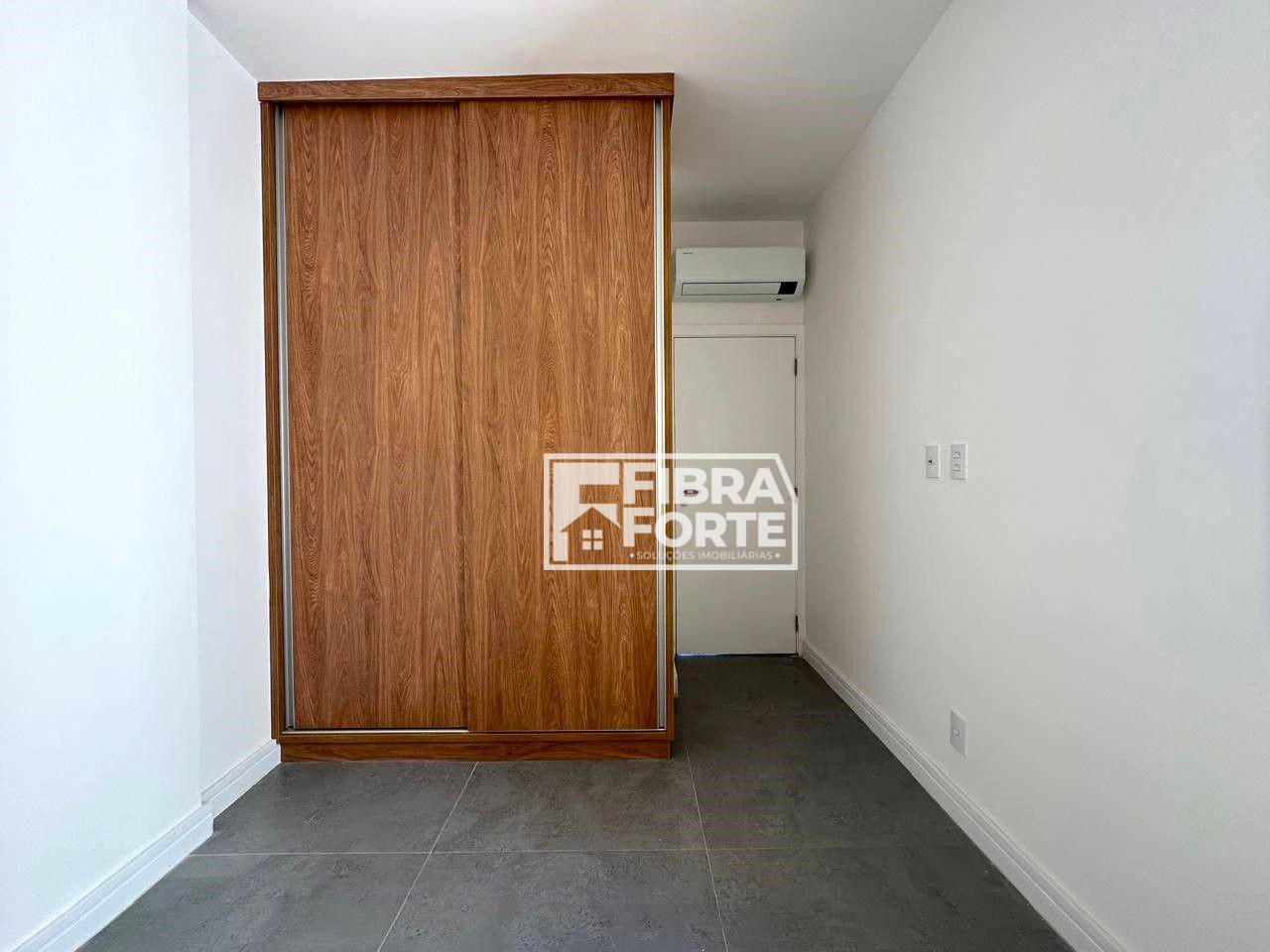 Apartamento para alugar com 3 quartos, 91m² - Foto 15