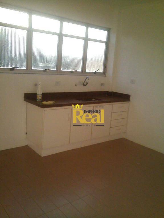 Apartamento para alugar com 3 quartos, 120m² - Foto 4