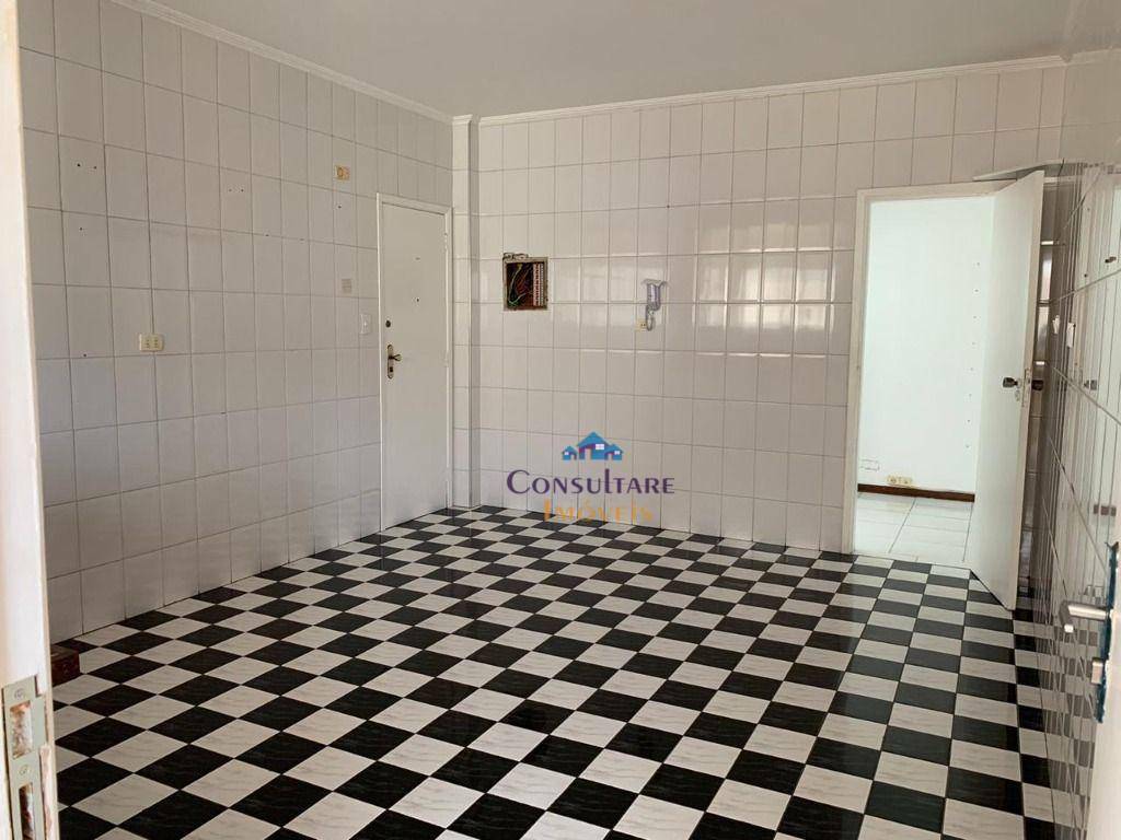 Apartamento à venda com 3 quartos, 176m² - Foto 19