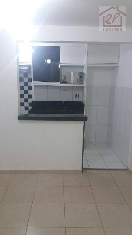 Apartamento à venda com 2 quartos, 47m² - Foto 2