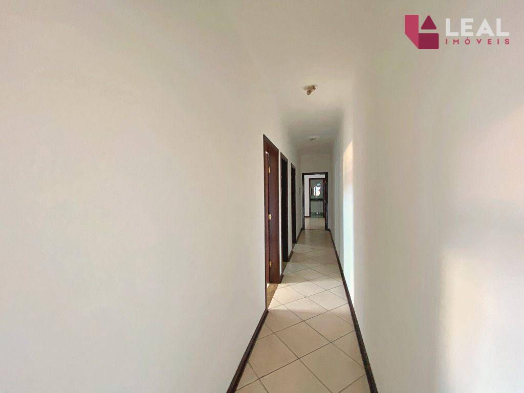 Casa à venda com 3 quartos, 119m² - Foto 8