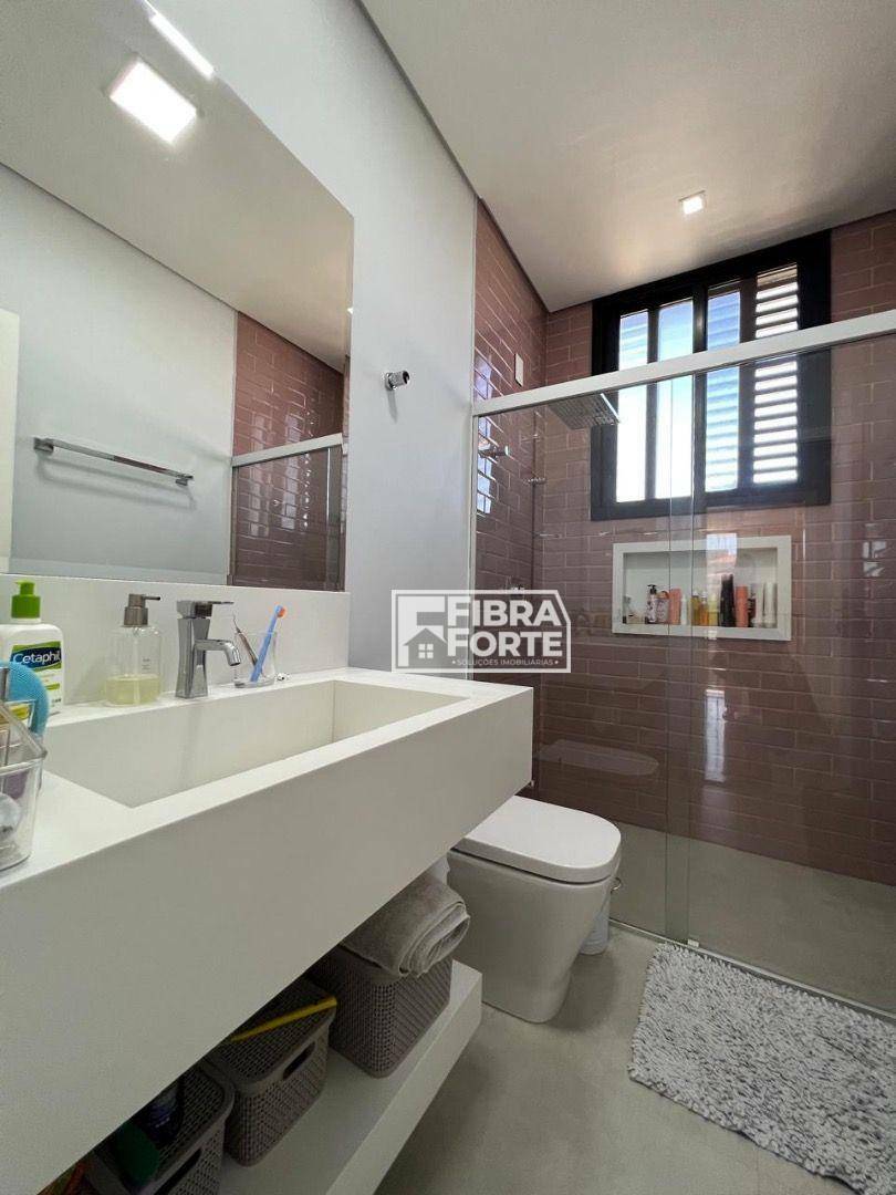 Casa de Condomínio à venda com 3 quartos, 350m² - Foto 20