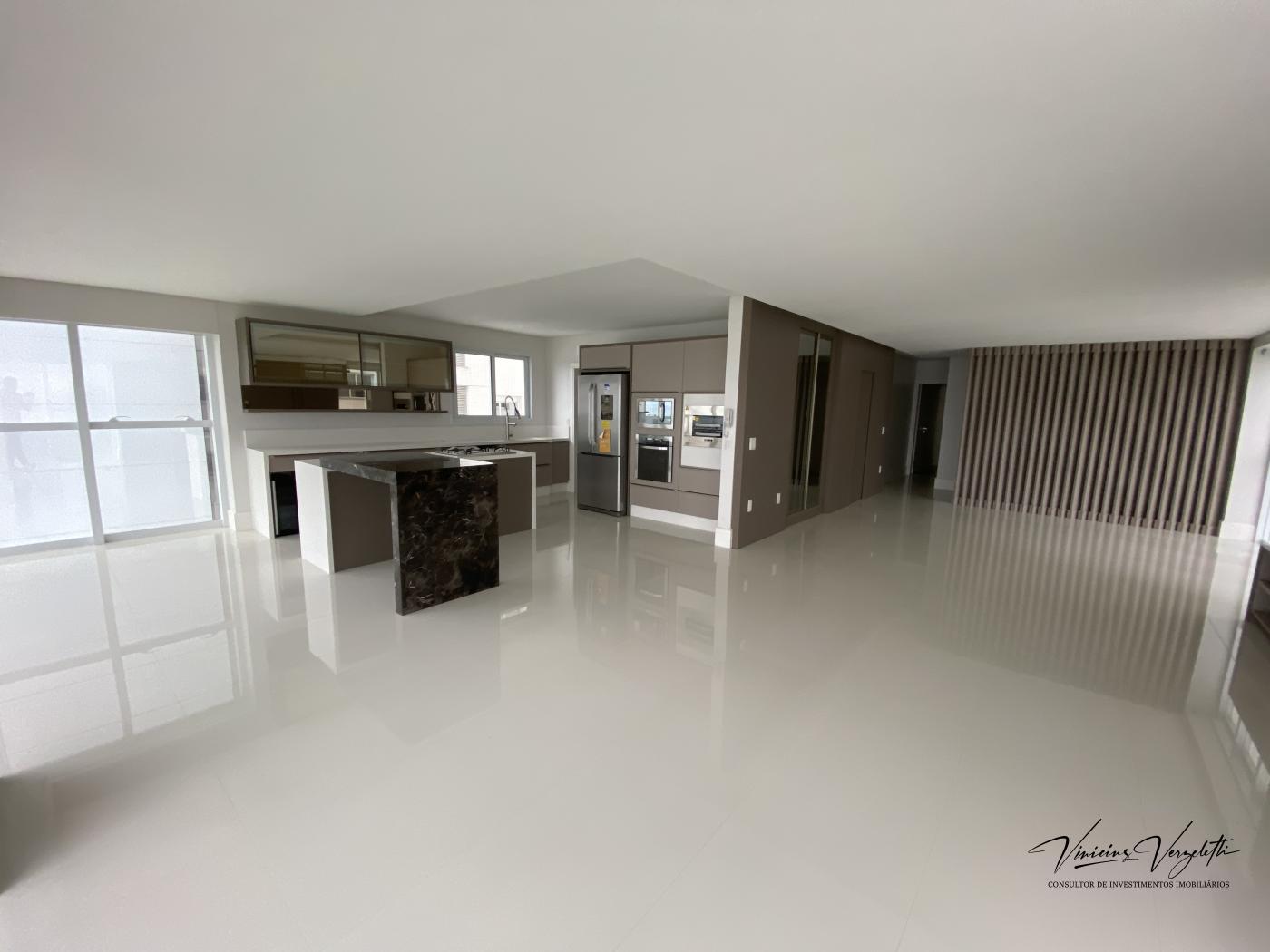 Apartamento à venda com 4 quartos, 237m² - Foto 10