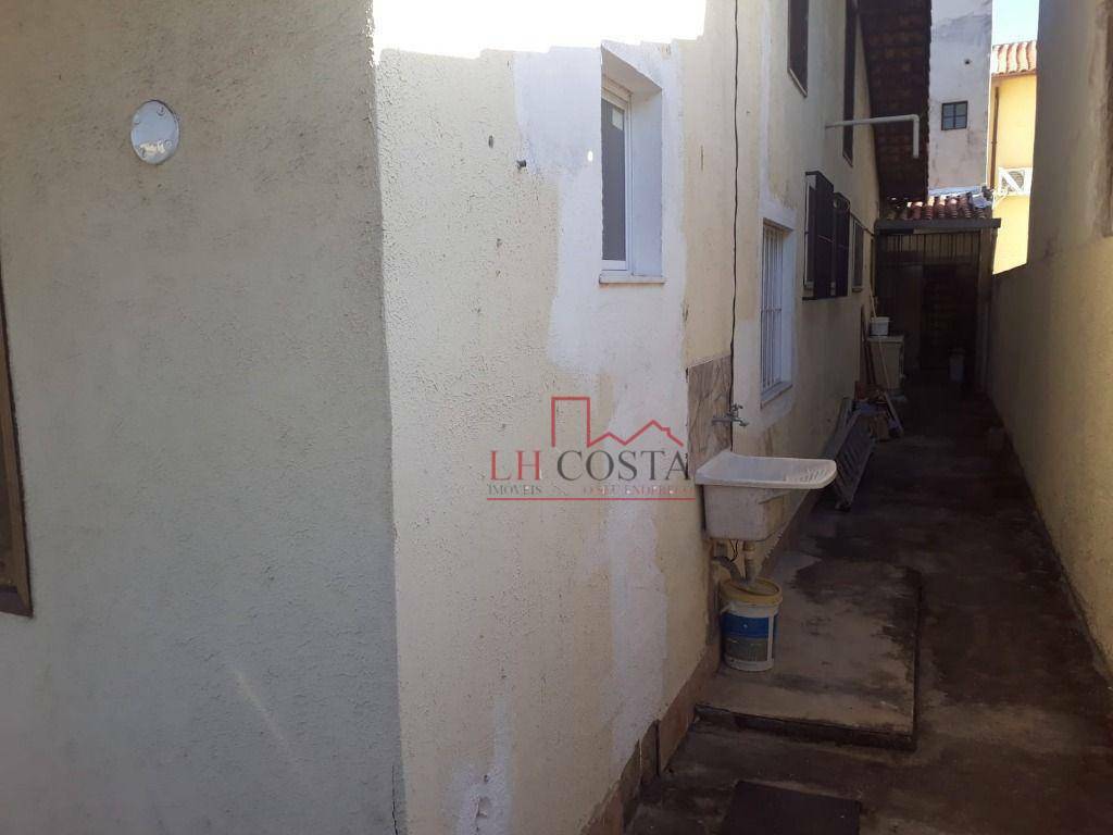 Casa à venda com 3 quartos, 270m² - Foto 18