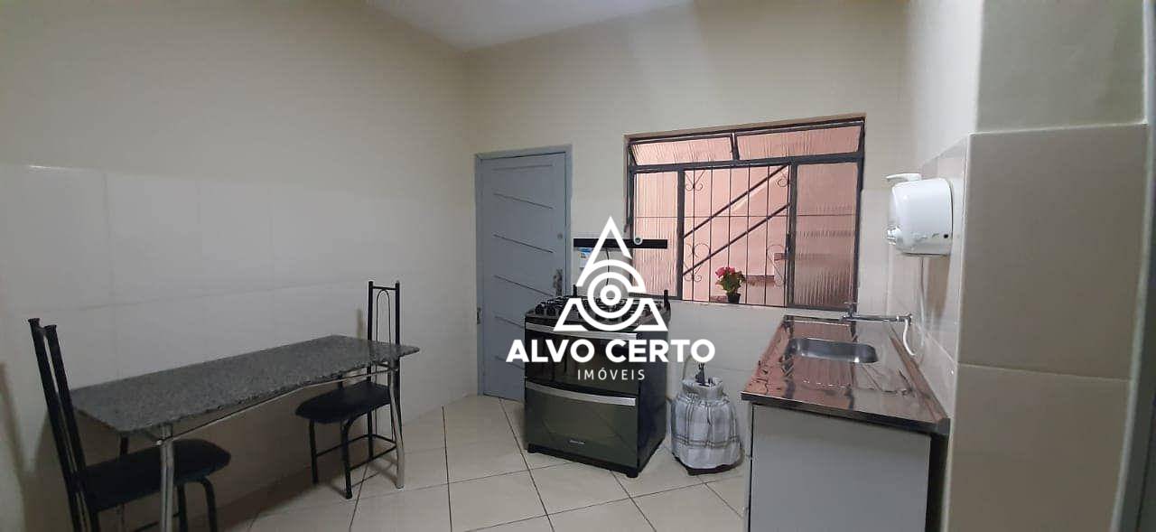 Casa à venda com 3 quartos, 264m² - Foto 16