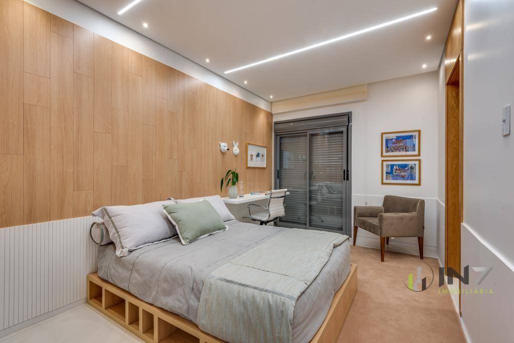 Apartamento à venda com 4 quartos, 267m² - Foto 8