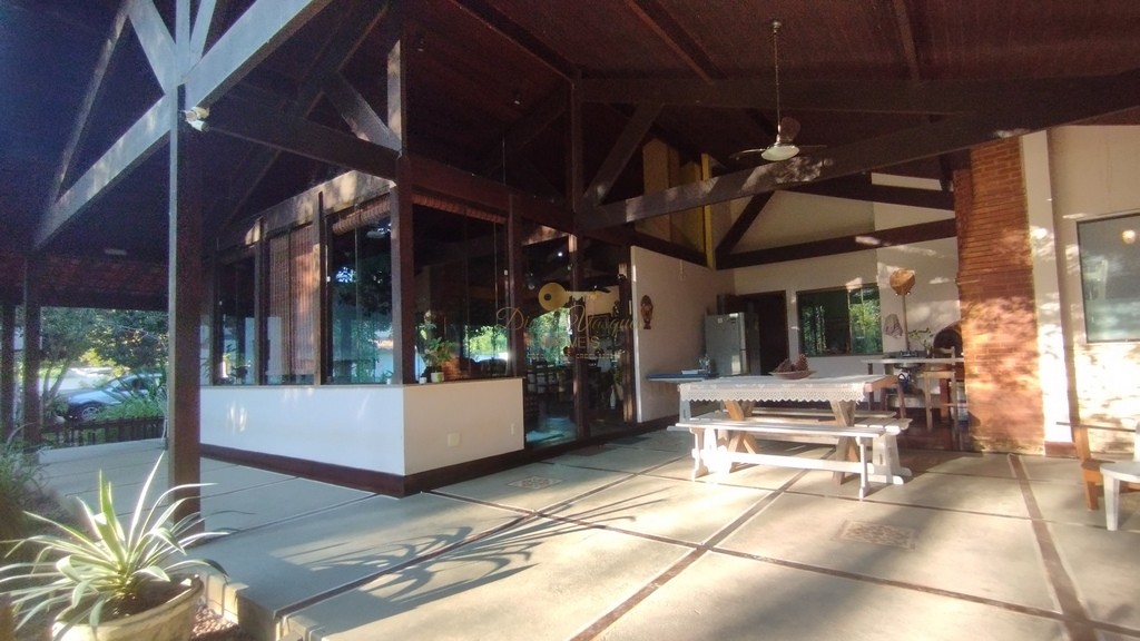 Casa à venda com 7 quartos, 3200m² - Foto 8
