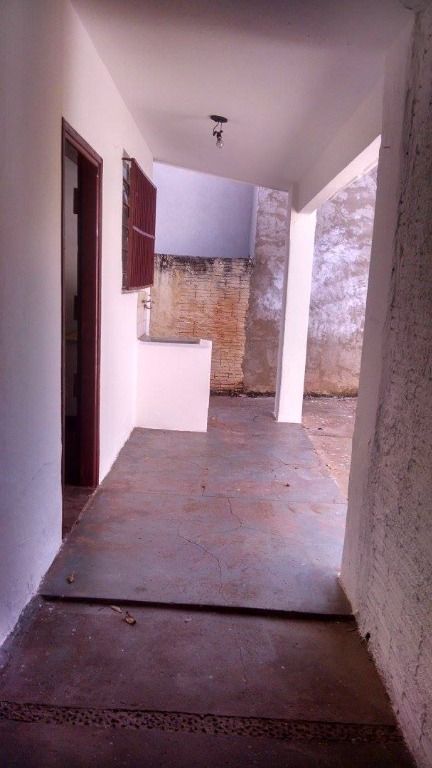 Casa para alugar com 3 quartos, 120m² - Foto 10