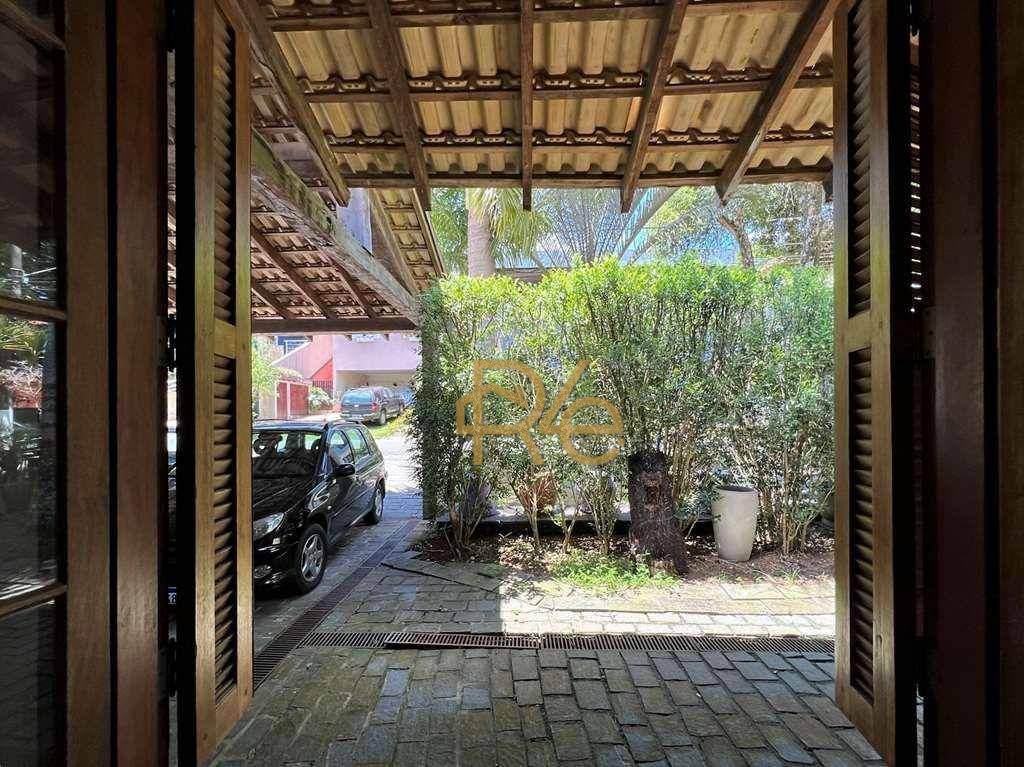 Casa de Condomínio à venda com 4 quartos, 600m² - Foto 40