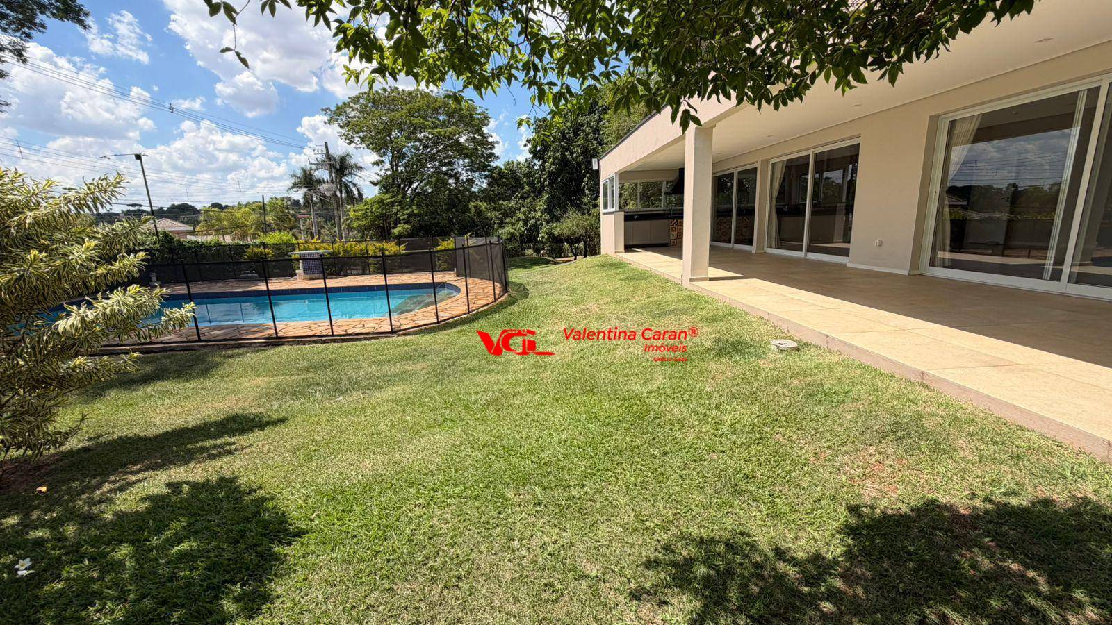 Chácara, 4 quartos, 3000 m² - Foto 1