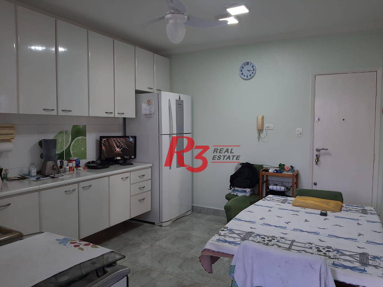 Apartamento à venda com 3 quartos, 108m² - Foto 2