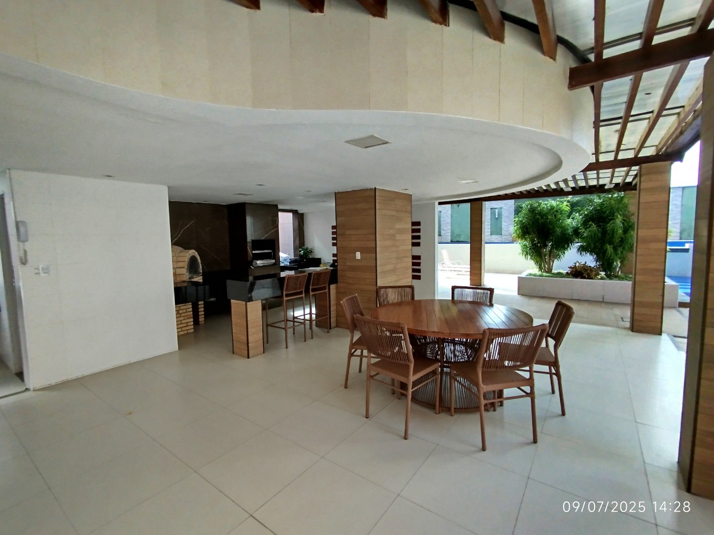 Apartamento para alugar com 3 quartos, 131m² - Foto 7