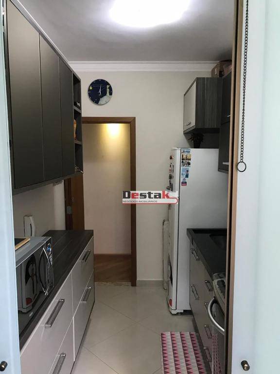 Apartamento à venda com 3 quartos, 64m² - Foto 5